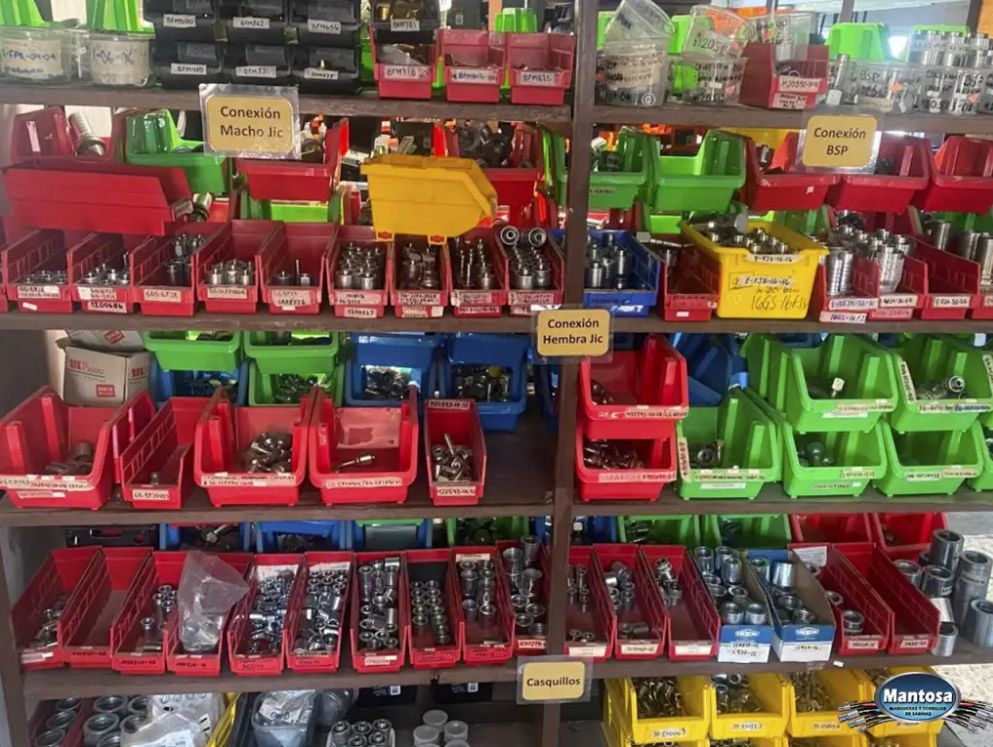 Anaquel de conexiones hidráulicas JIC y BSP en Mantosa